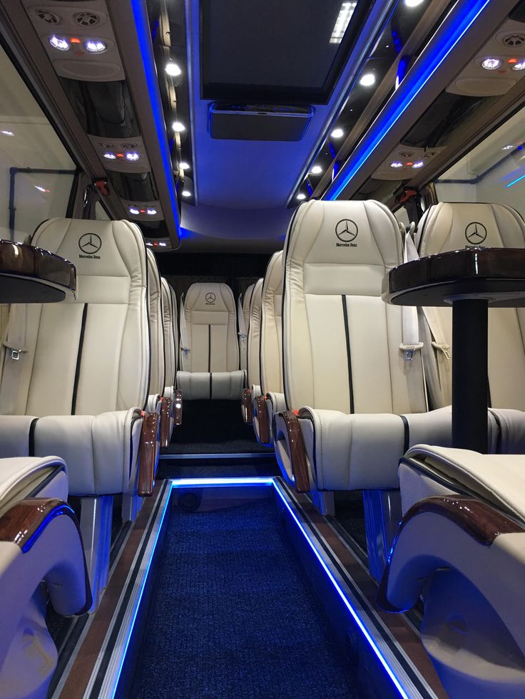 12 Seater Minibus Hire Mercedes benz Sprinter